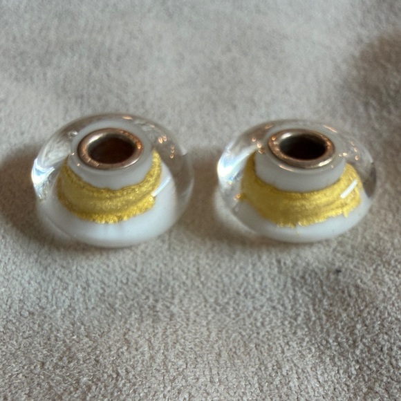 Authentic Trollbeads Crown Chakra Beads. Set of two - Picture 3 of 9